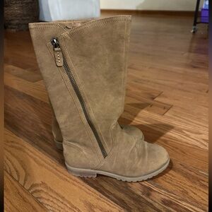 Cat & Jack Girls Boots Size 1